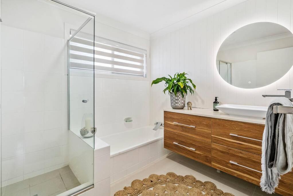 Elite Homes Coobowie Waters Gold Coast